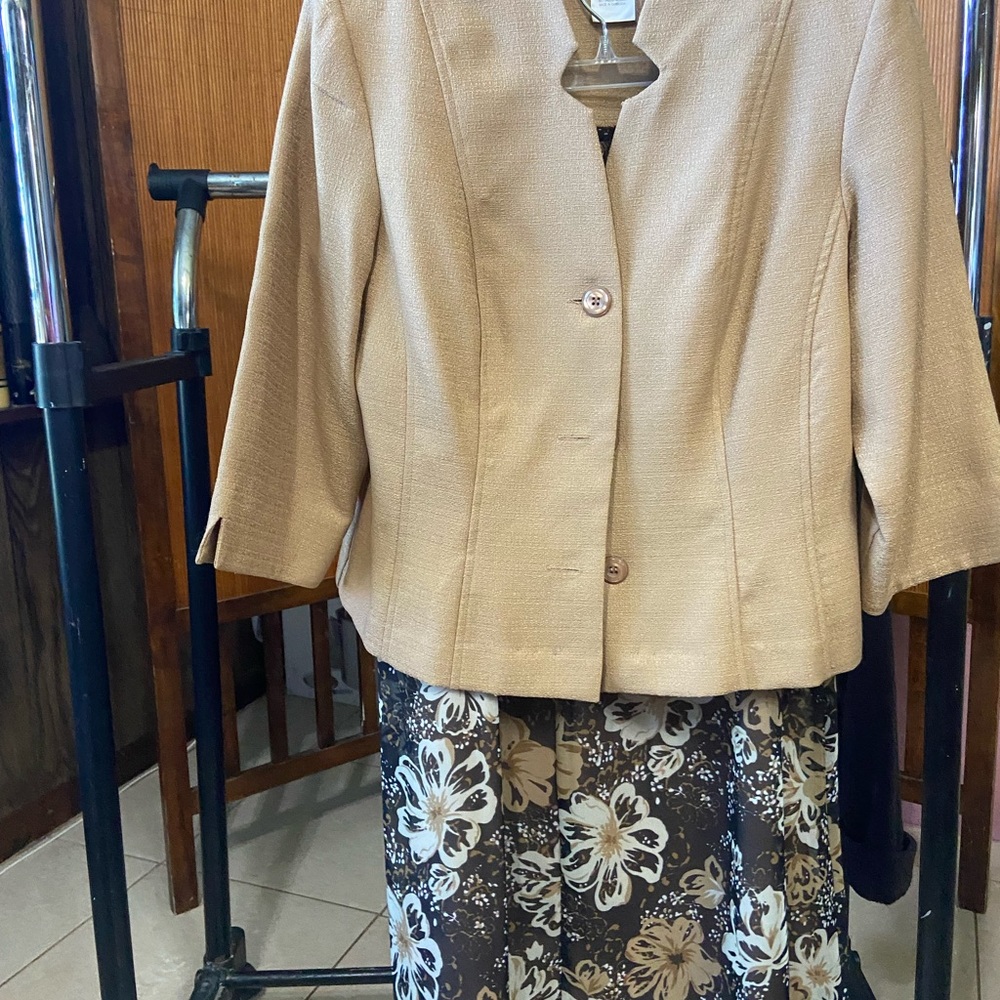 Two piece skirt and blazer